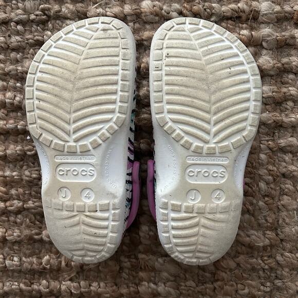Crocs Classic Clogs Zebra Print w/ Jibbitz Charms –White Multicolor–W6 - Picture 8 of 13
